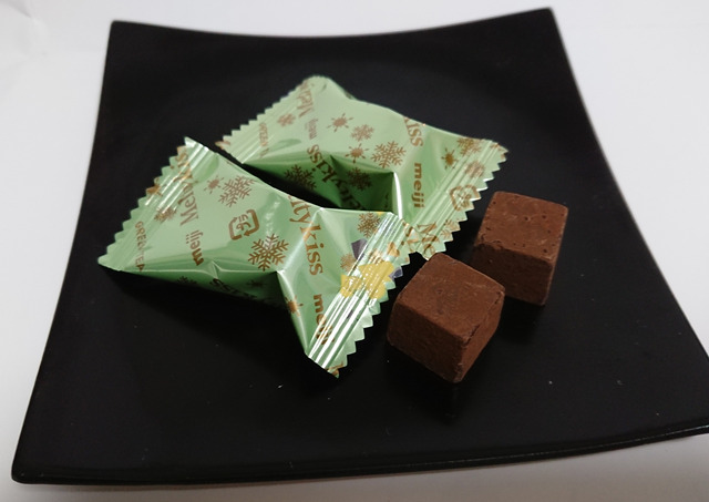 明治のメルティーキッス 初摘み濃抹茶が冬季限定発売 カロリーは？