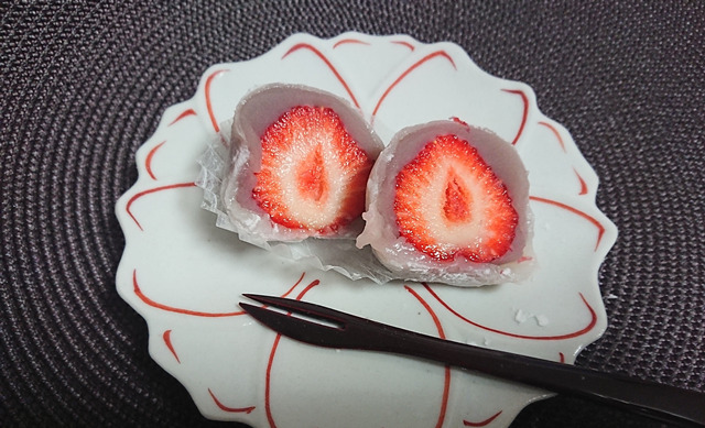 新宿伊勢丹の鈴懸の苺大福(いちご大福)が絶品!販売期間と販売店