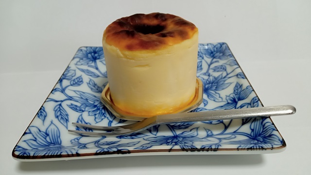 ベルツ（BELTZ）のバスクチーズケーキが極上旨い！ 