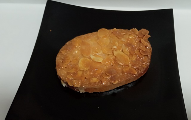 グランリヴィエールの「箱根ラスク」が結構旨い！カロリーは？