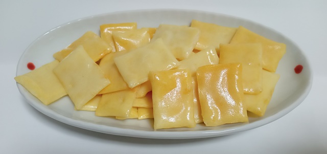 日の出屋製菓の「ひとくち」は三つの味