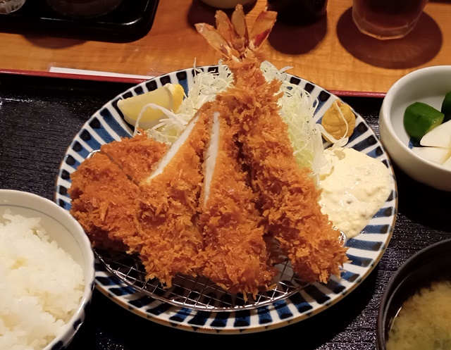 東陽町のとんかつ田で昼食（ロースかつ定食・ミックスフライ定食）