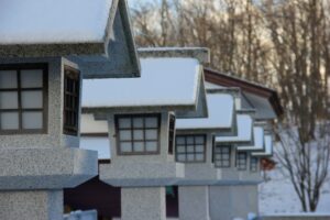 弘前城雪燈籠まつりとは？アクセスや周辺の駐車場を解説