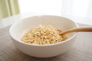 ダイソーでも買える！オートミールミニバイトがやめられない！