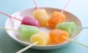 老若男女楽しめる！ダイソーのスイカバー＆メロンバーの素の魅力